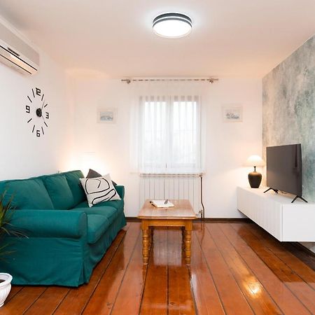 Appartement Bepa à Supetar Extérieur photo