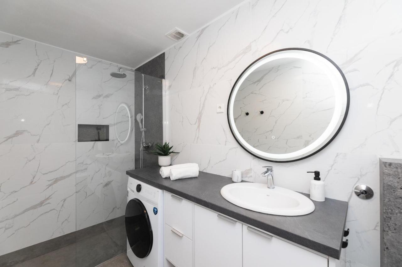 Appartement Bepa à Supetar Extérieur photo