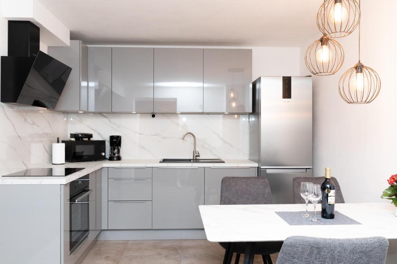 Appartement Bepa à Supetar Extérieur photo